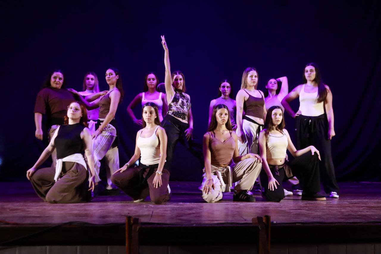 Grupo de danzas urbanas